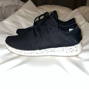 Adidas Tubular Viral Womens sneakers size 6